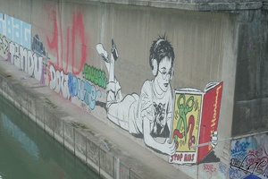 Lecture au bord du fleuve