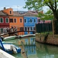 Sur le bord du canal de Burano